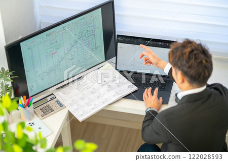 一級男建築師講解施工進度、網路進度、施工監造 122028593