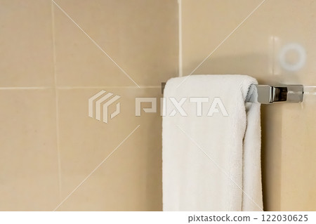 Towel hanging bathroom 122030625