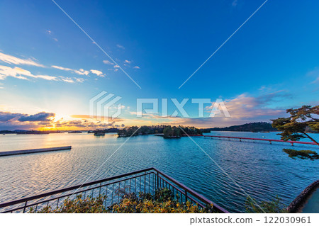 日本三大美景之一鬆島的黎明(超廣角) 日本三大美景之一鬆島的黎明(超廣角) 122030961