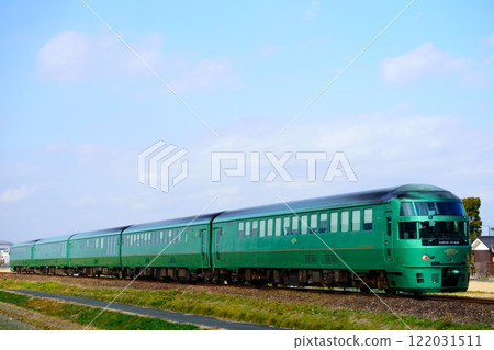 由布院之森 III 運行於田主丸與築五吉之間 由布院之森 III 運行於田主丸與築五吉之間 122031511