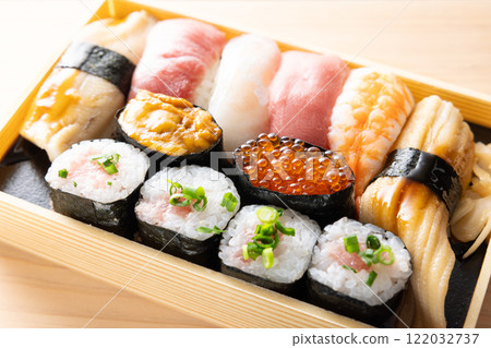 Delicious nigiri sushi bento 122032737