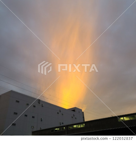 Clouds and flares Clouds and flares 122032837