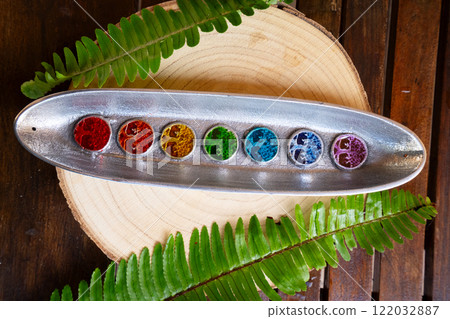 seven chakras stones, energy healing concept 122032887