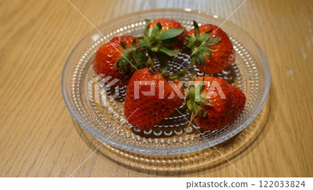 Delicious bright red strawberries 122033824