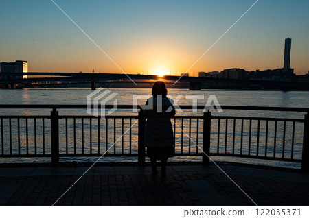 Sunset view by the water 122035371