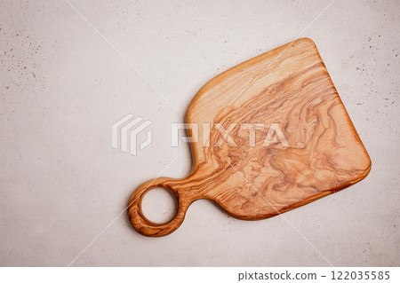 Wooden kitchen utensils 122035585