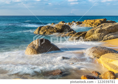 Yakushima's largest sea turtle nesting site, Nagata Inakahama (Autumn) 122039781