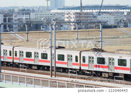 東急線5000系列車 - 年底的玉川大橋(東急東橫線)風景 - 3:2 東急線5000系列車 - 年底的玉川大橋(東急東橫線)風景 - 3:2 122040445