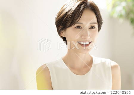 Beauty image female portrait Beauty image female portrait 122040595