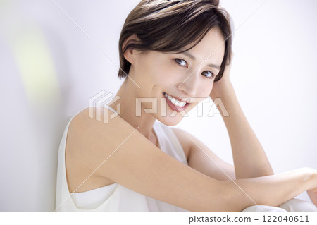 Beauty image female portrait 122040611