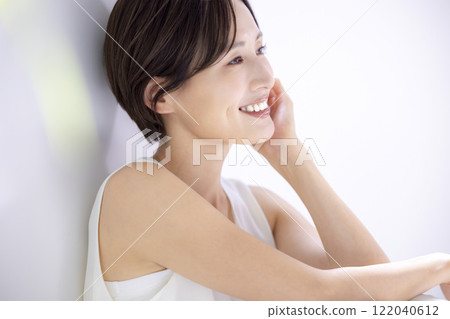 Beauty image female portrait 122040612