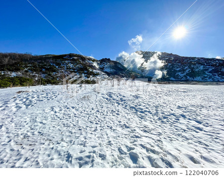 Steaming sulfur mountain in Teshikaga, Hokkaido 122040706