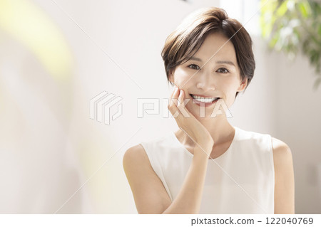 Beauty image female portrait 122040769