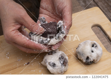Mame Daifuku, Kuromame Daifuku, Make Daifuku using leftover black beans Mame Daifuku, Kuromame Daifuku, Make Daifuku using leftover black beans 122041475