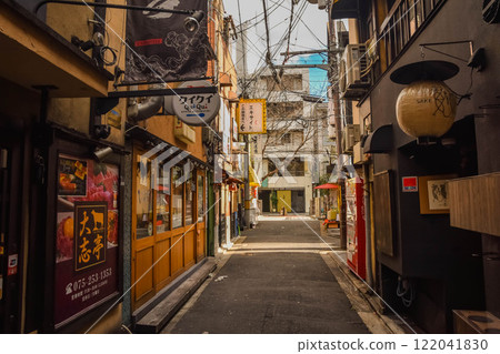 京都市木屋町通後街的居酒屋風景 京都市木屋町通後街的居酒屋風景 122041830