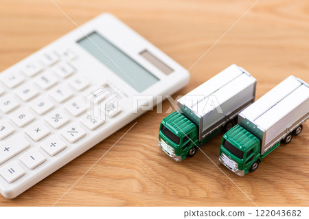 卡車和計算器 卡車和計算器 122043682