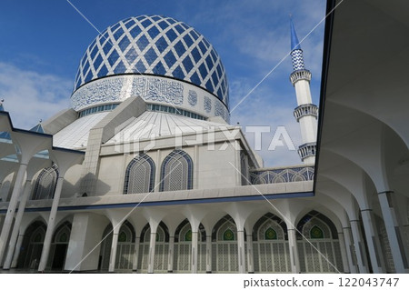 Sultan Salahuddin Abdul Aziz Mosque, Blue Mosque 122043747