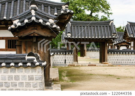 Traditional Hanok 122044356