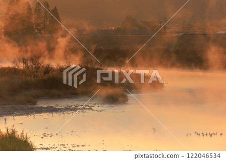 河邊早晨的風景 122046534
