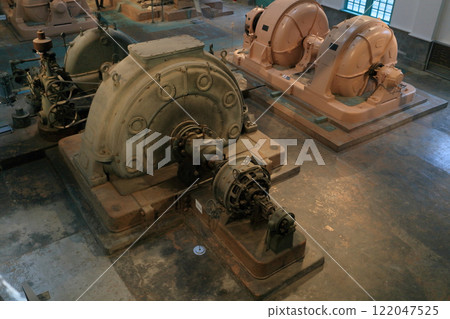 Besshi Copper Mine Industrial Heritage "Former Hadeba Hydroelectric Power Station" No. 2 Water Turbine Generator, Governor, and Frequency Converter 122047525