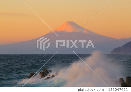 大浪和富士山 大浪和富士山 122047631