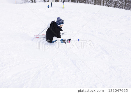 孩子們喜歡滑雪 122047635