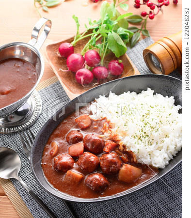 肉丸咖哩(肉丸的味道滲透到咖哩裡,很好吃!) 肉丸咖哩 肉丸咖哩(肉丸的味道滲透到咖哩裡,很好吃!) 肉丸咖哩 122048232