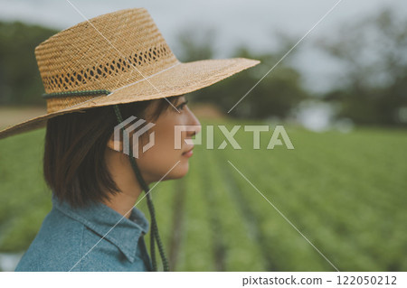 Vegetable farmer 122050212