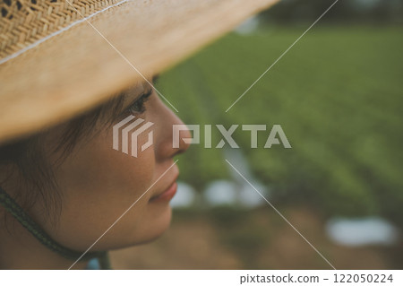 Vegetable farmer 122050224