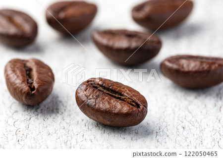 roasted coffee beans 122050465