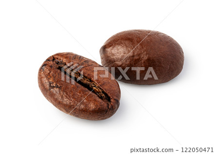 roasted coffee beans 122050471