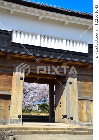 春天的白川小峰城前衛門 春天的白川小峰城前衛門 122051643