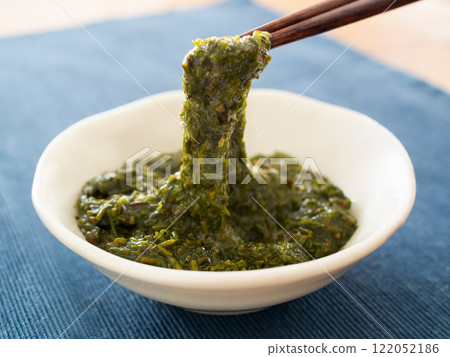 Akamoku in a small bowl 122052186