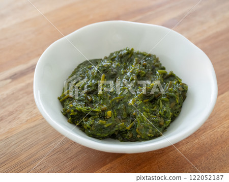 赤木放在小碗裡 122052187