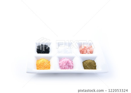 Various types of salt (plum salt, yuzu salt, pink rock salt, charcoal salt, matcha salt, coarse salt) Various types of salt (plum salt, yuzu salt, pink rock salt, charcoal salt, matcha salt, coarse salt) 122053324