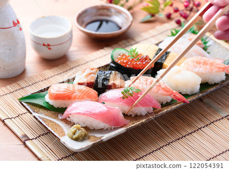 Nigiri sushi (sushi) Nigiri sushi (sushi) 122054391