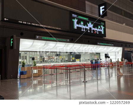 深夜東京國際機場空無一人 深夜東京國際機場空無一人 122057269