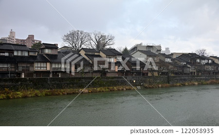 石川縣金澤市淺野川沿岸的主要城鎮茶屋地區 石川縣金澤市淺野川沿岸的主要城鎮茶屋地區 122058935