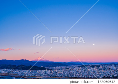 [靜岡縣]從丸山花園欣賞靜岡市景和富士山的夜景 122060632