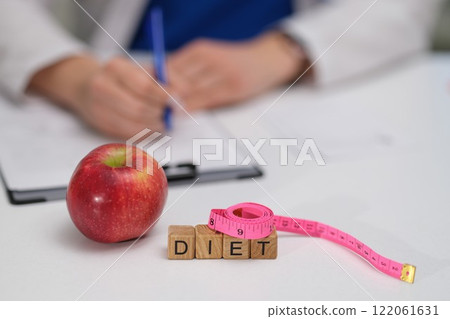 Expert Guidance on Healthy Diet, Nutrition, and Lifestyle Choices Provided in a Professional Setting 122061631