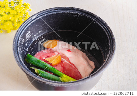 低溫電鍋煮豬肉 122062711