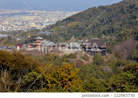 從阿彌陀佛眺望清水寺 122063730