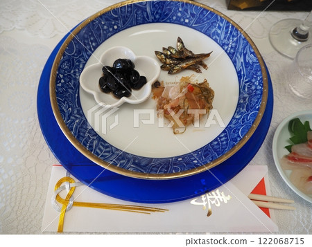 2025, wife's home-cooked meals, osechi, New Year's Day, family get-togethers, returning home, Japanese traditions, happy family 122068715