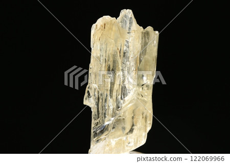 Spodumene/Spodumene 122069966