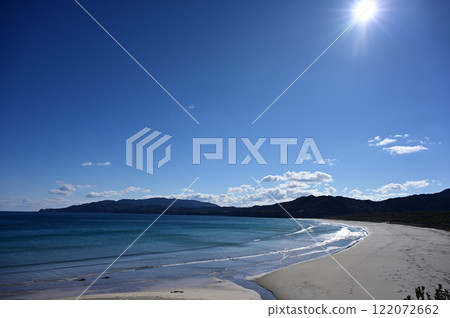 Oginohama Beach, where the emerald green sea spreads out Oginohama Beach, where the emerald green sea spreads out 122072662