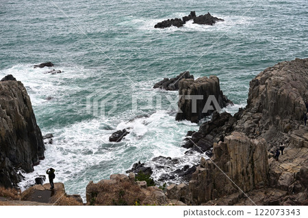 東尋坊是位於福井縣堺市面向日本海的懸崖上的風景名勝。 122073343