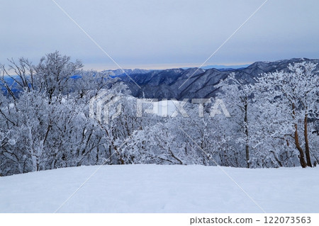 綿海山霧凇的美麗與力量 122073563