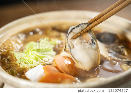 Oyster hotpot 122074237