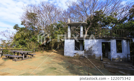 猿島的冬天,東京灣的前堡壘 猿島的冬天,東京灣的前堡壘 122075342