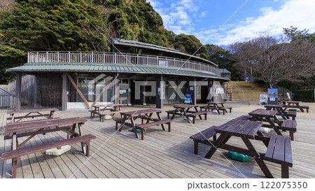 Winter on Sarushima, a former fortress in Tokyo Bay 122075350